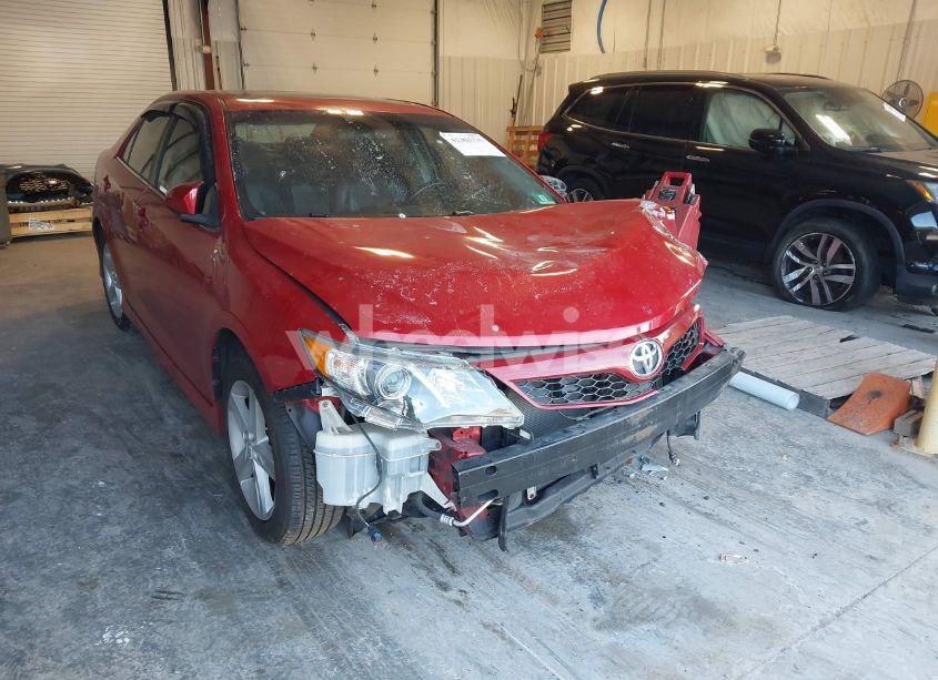 2012 Toyota Camry SE (VIN 4T1BF1FK9CU602331) main photo