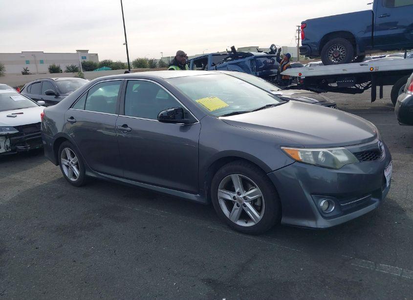 Photo 13 of 2013 Toyota Camry SE (VIN 4T1BF1FK9DU220690)