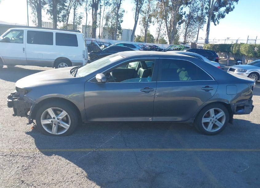 Photo 15 of 2013 Toyota Camry SE (VIN 4T1BF1FK9DU234024)