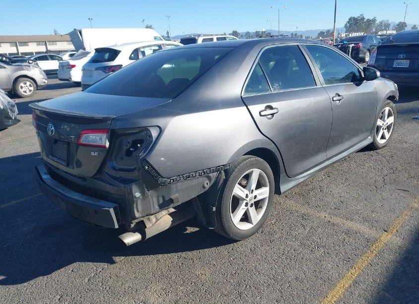 Photo 4 of 2013 Toyota Camry SE (VIN 4T1BF1FK9DU234024)