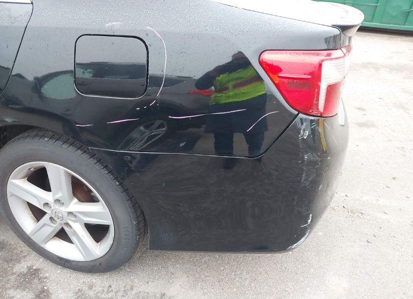 Photo 18 of 2013 Toyota Camry SE (VIN 4T1BF1FK9DU235142)