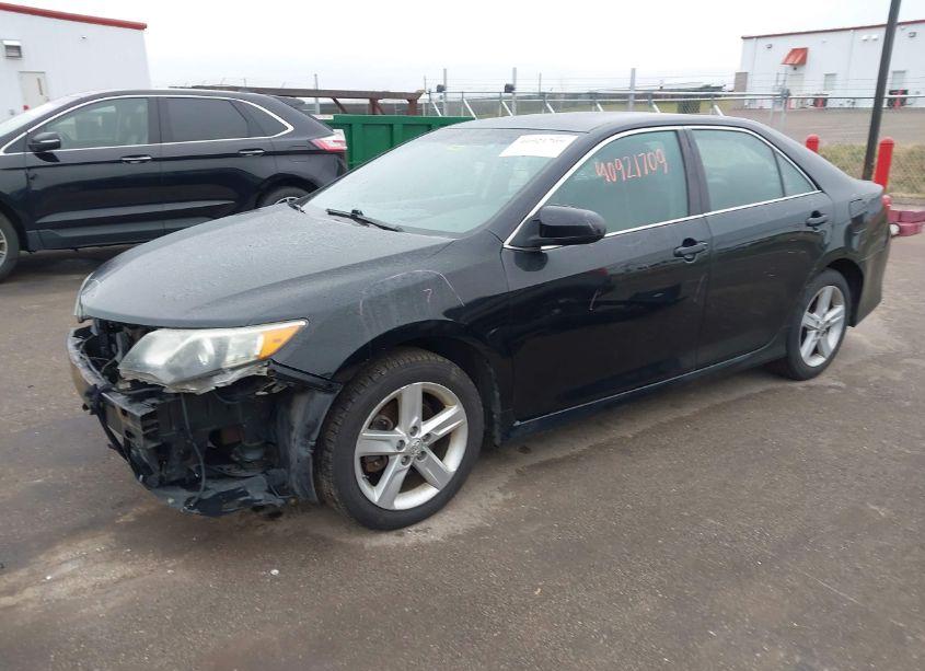 Photo 2 of 2013 Toyota Camry SE (VIN 4T1BF1FK9DU235142)