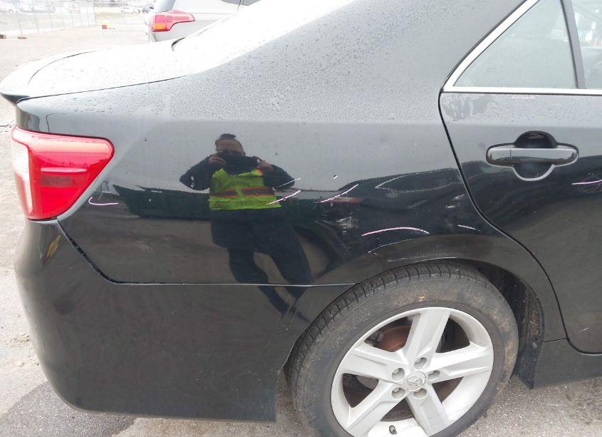 Photo 20 of 2013 Toyota Camry SE (VIN 4T1BF1FK9DU235142)