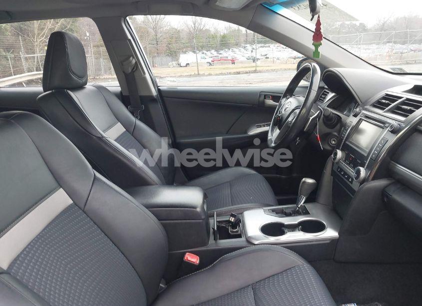 Photo 5 of 2013 Toyota Camry SE (VIN 4T1BF1FK9DU238140)