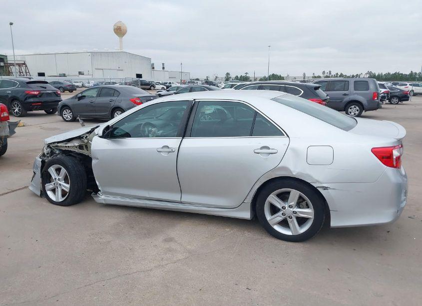 Photo 14 of 2013 Toyota Camry SE (VIN 4T1BF1FK9DU258632)