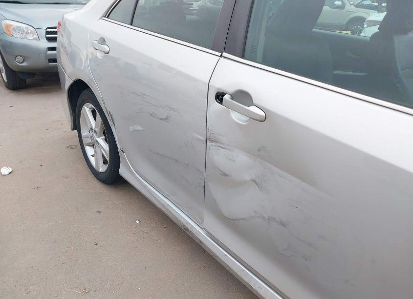 Photo 18 of 2013 Toyota Camry SE (VIN 4T1BF1FK9DU258632)