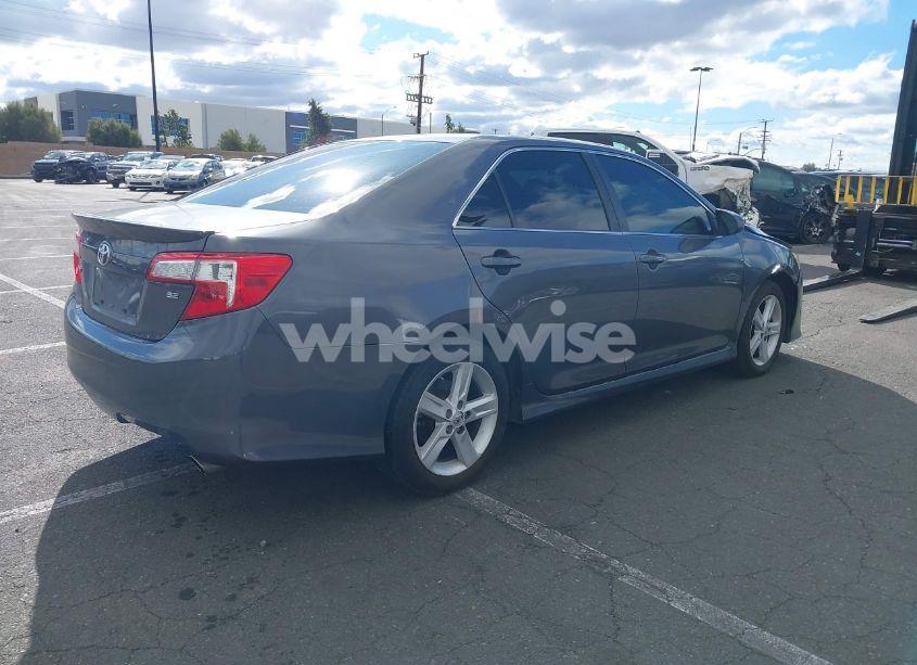 Photo 4 of 2013 Toyota Camry SE (VIN 4T1BF1FK9DU268335)