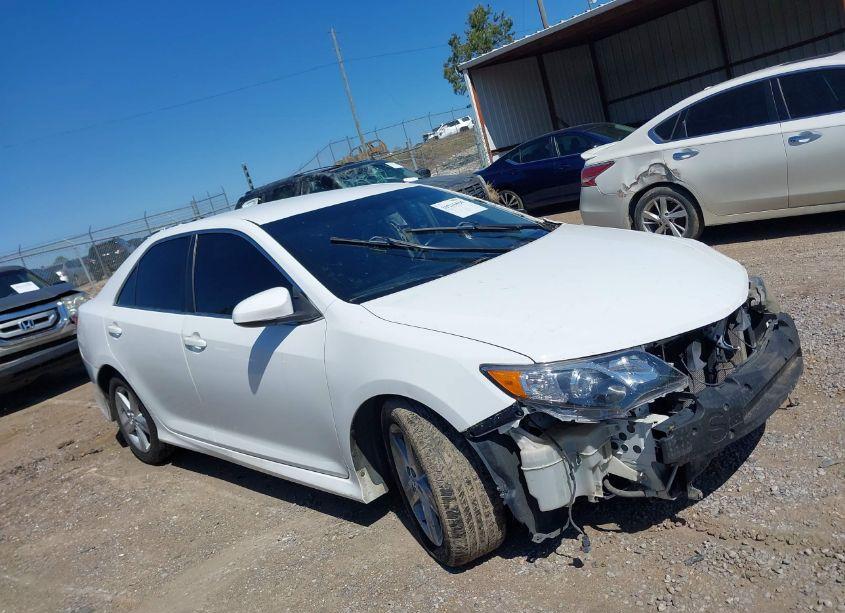 2013 Toyota Camry SE (VIN 4T1BF1FK9DU271803) main photo