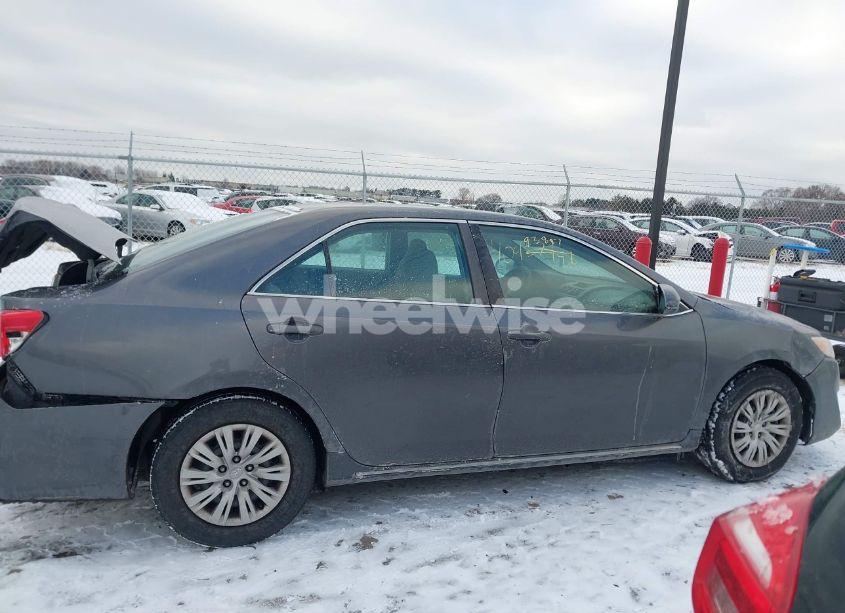 Photo 13 of 2013 Toyota Camry LE (VIN 4T1BF1FK9DU272353)