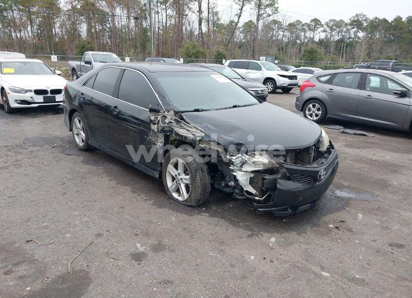 2013 Toyota Camry SE (VIN 4T1BF1FK9DU284289) main photo