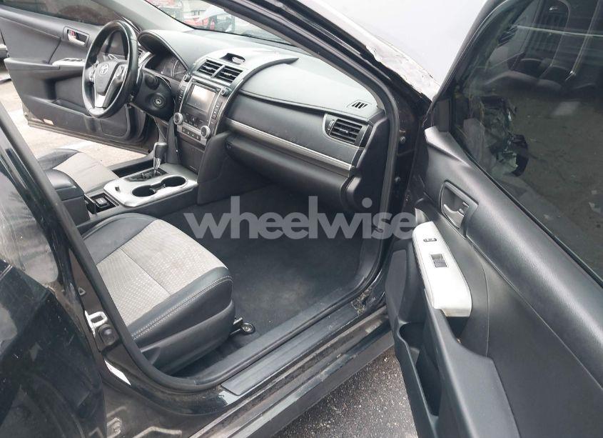 Photo 5 of 2013 Toyota Camry SE (VIN 4T1BF1FK9DU284289)