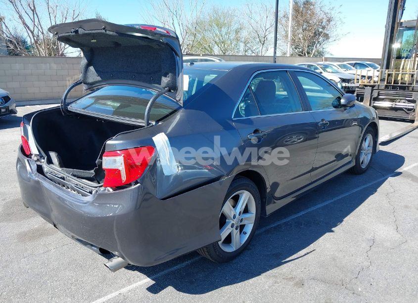 Photo 4 of 2013 Toyota Camry SE (VIN 4T1BF1FK9DU653149)