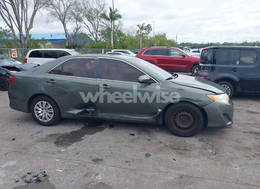 Photo 13 of 2013 Toyota Camry L (VIN 4T1BF1FK9DU669593)