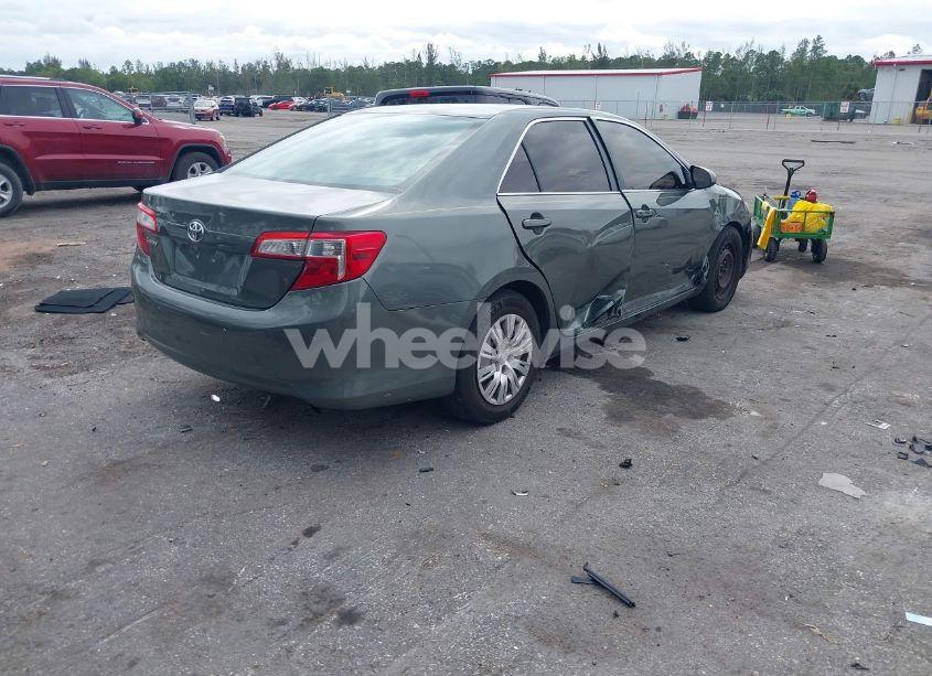 Photo 4 of 2013 Toyota Camry L (VIN 4T1BF1FK9DU669593)