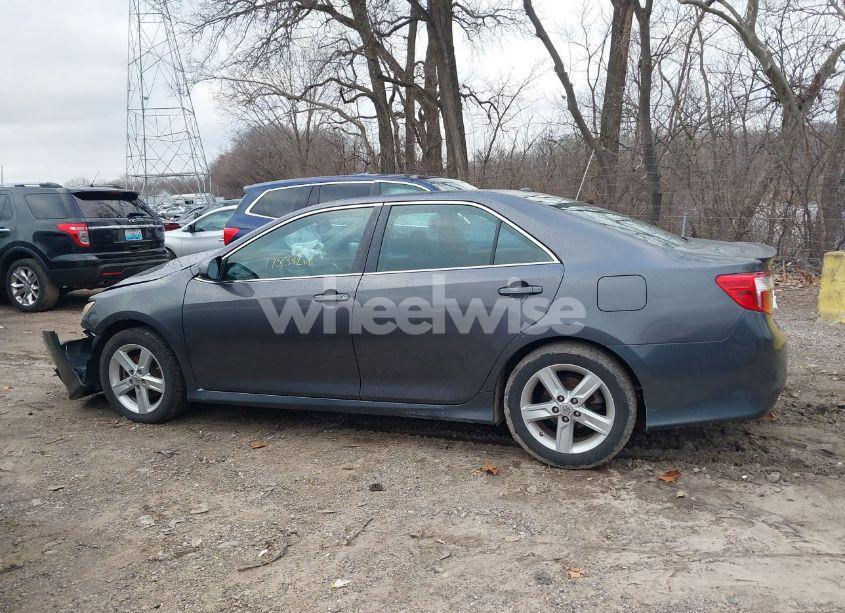 Photo 15 of 2013 Toyota Camry SE (VIN 4T1BF1FK9DU678164)