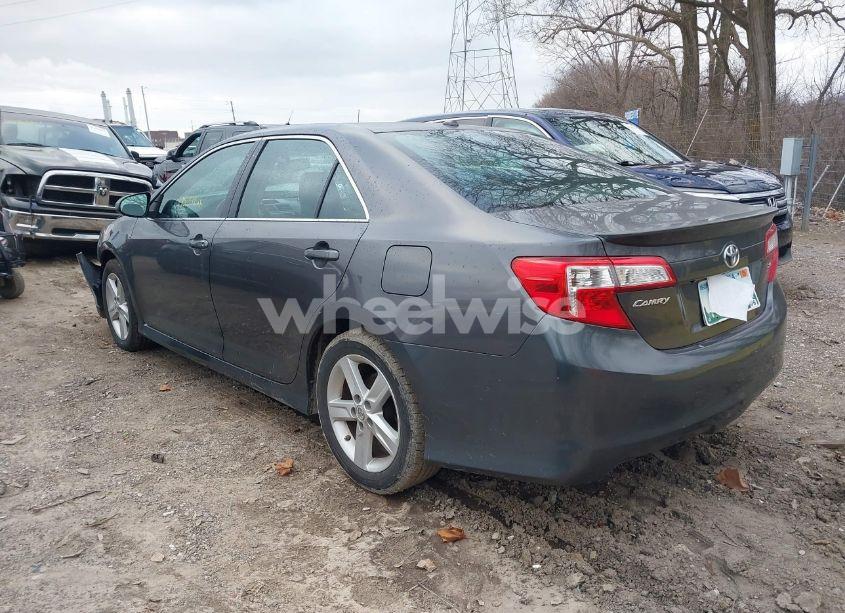 Photo 3 of 2013 Toyota Camry SE (VIN 4T1BF1FK9DU678164)