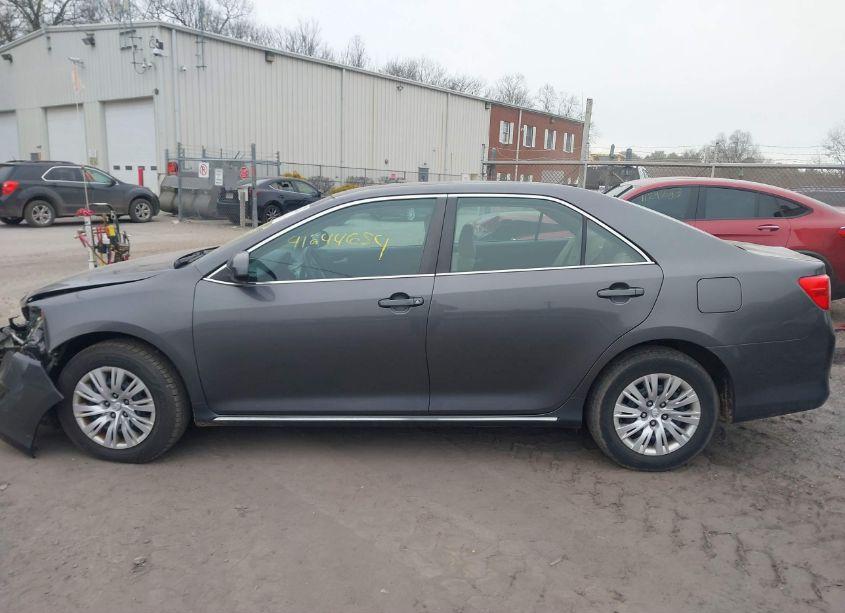 Photo 14 of 2013 Toyota Camry LE (VIN 4T1BF1FK9DU680769)