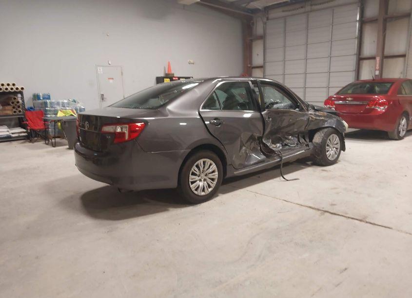 Photo 4 of 2013 Toyota Camry LE (VIN 4T1BF1FK9DU682599)