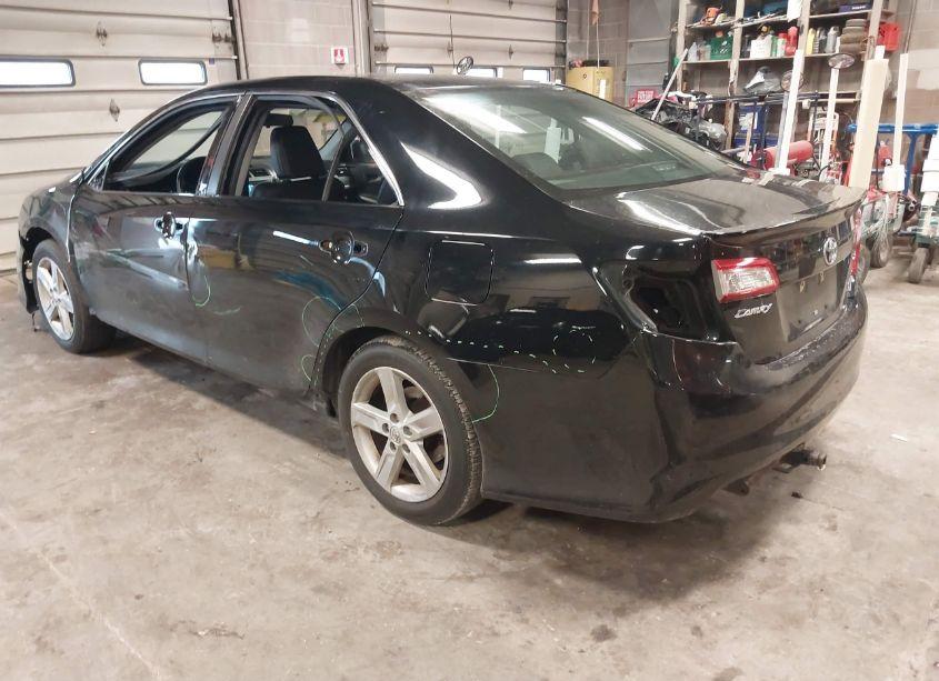 Photo 3 of 2013 Toyota Camry SE (VIN 4T1BF1FK9DU703516)