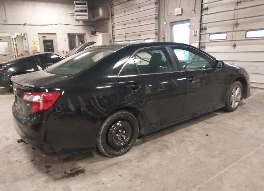 Photo 4 of 2013 Toyota Camry SE (VIN 4T1BF1FK9DU703516)