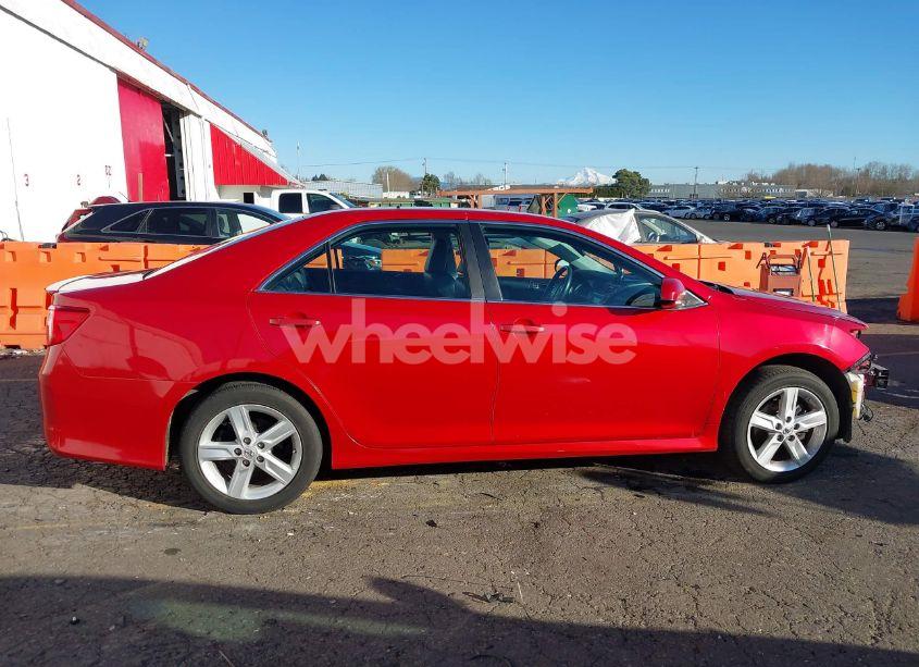 Photo 14 of 2013 Toyota Camry SE (VIN 4T1BF1FK9DU711860)