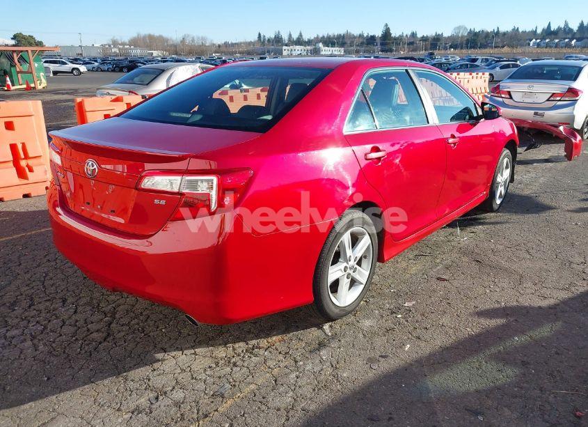 Photo 4 of 2013 Toyota Camry SE (VIN 4T1BF1FK9DU711860)