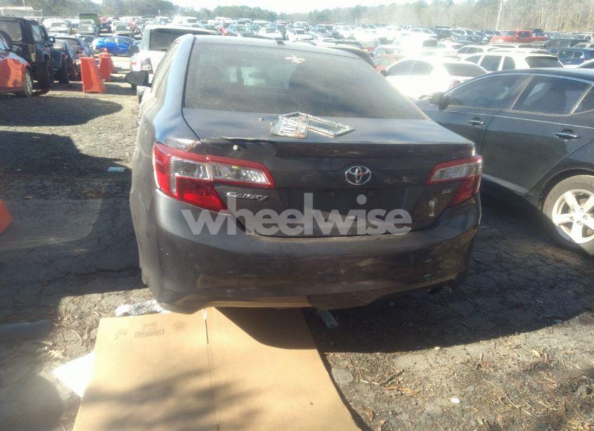 Photo 15 of 2014 Toyota Camry SE (VIN 4T1BF1FK9EU301108)