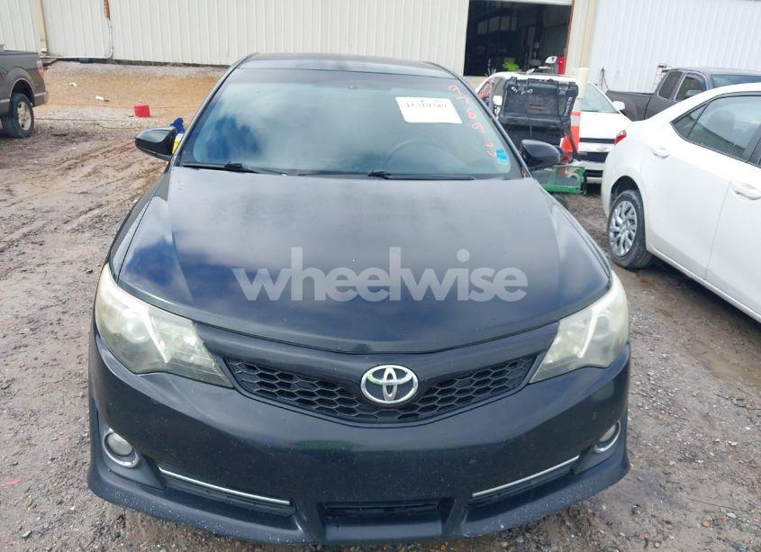 Photo 12 of 2014 Toyota Camry SE (VIN 4T1BF1FK9EU309791)