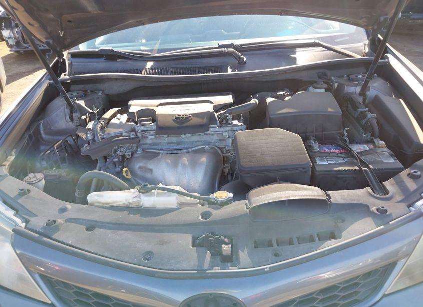 Photo 10 of 2014 Toyota Camry SE (VIN 4T1BF1FK9EU325683)