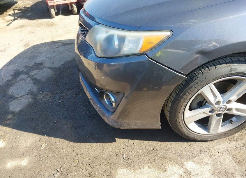 Photo 17 of 2014 Toyota Camry SE (VIN 4T1BF1FK9EU325683)