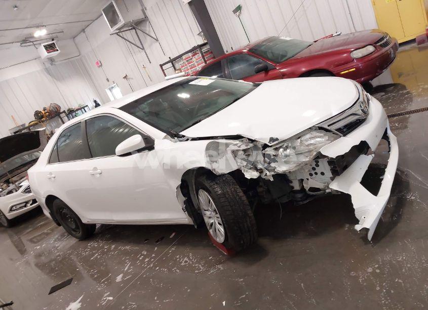 Photo 14 of 2014 Toyota Camry LE (VIN 4T1BF1FK9EU333315)