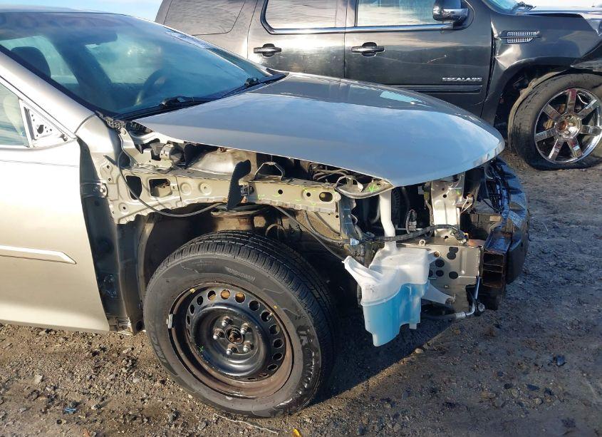 Photo 18 of 2014 Toyota Camry LE (VIN 4T1BF1FK9EU361714)