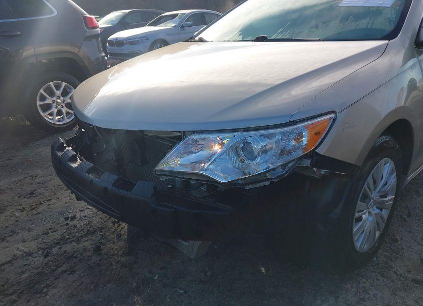 Photo 20 of 2014 Toyota Camry LE (VIN 4T1BF1FK9EU361714)