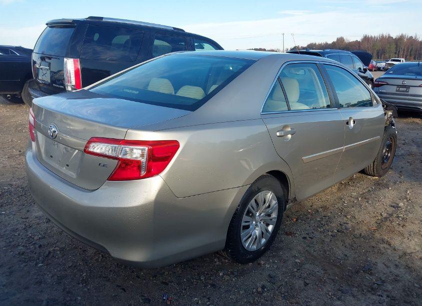 Photo 4 of 2014 Toyota Camry LE (VIN 4T1BF1FK9EU361714)