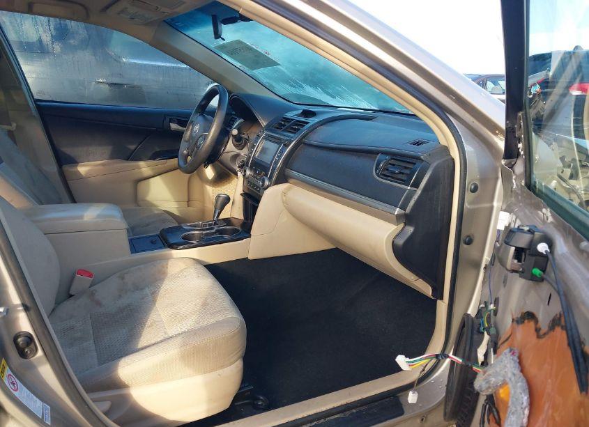 Photo 5 of 2014 Toyota Camry LE (VIN 4T1BF1FK9EU361714)