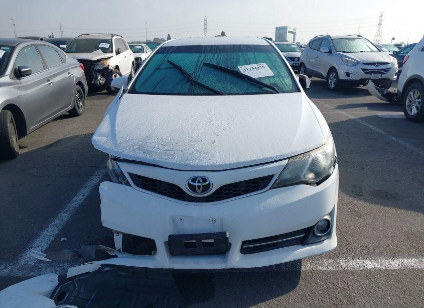 Photo 11 of 2014 Toyota Camry SE (VIN 4T1BF1FK9EU380246)