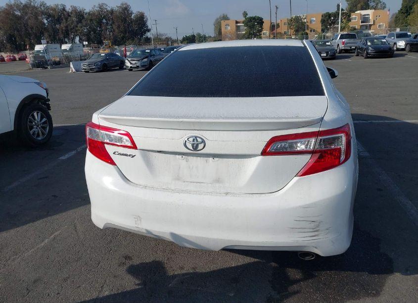 Photo 15 of 2014 Toyota Camry SE (VIN 4T1BF1FK9EU380246)