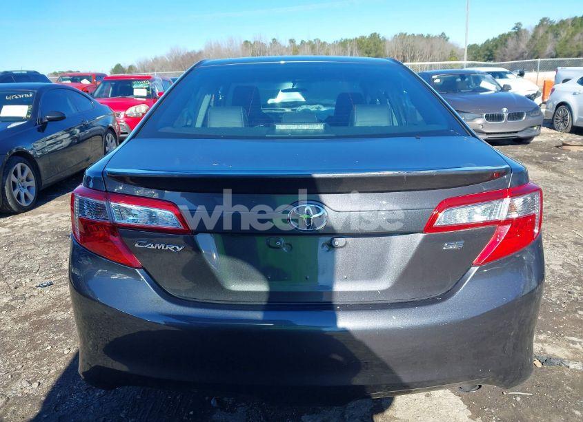 Photo 17 of 2014 Toyota Camry SE (VIN 4T1BF1FK9EU387262)