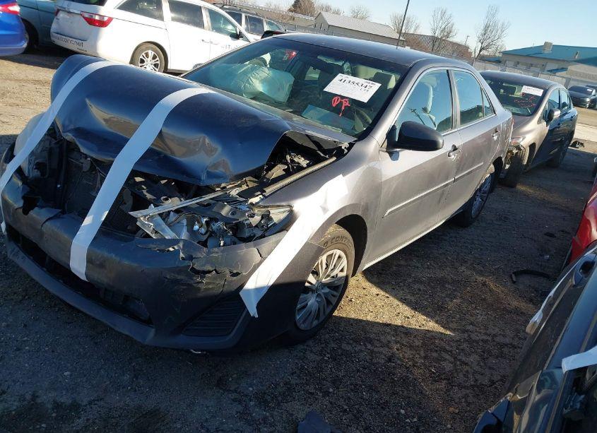 Photo 2 of 2014 Toyota Camry LE (VIN 4T1BF1FK9EU395863)