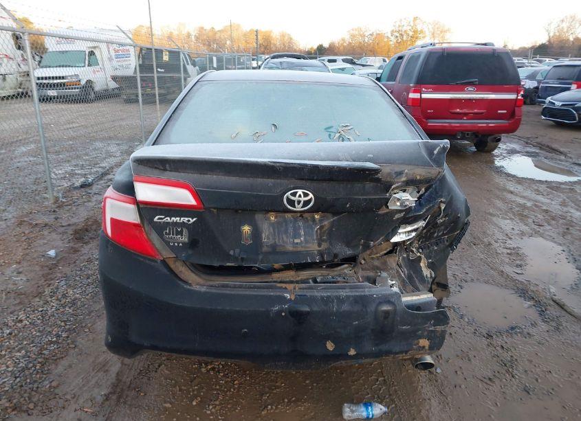 Photo 16 of 2014 Toyota Camry SE (VIN 4T1BF1FK9EU397967)