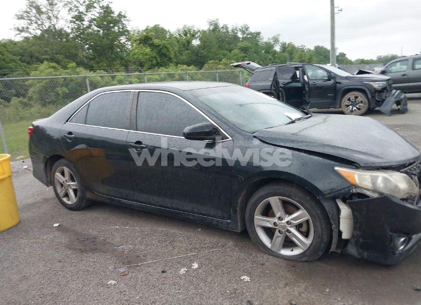 Photo 12 of 2014 Toyota Camry SE (VIN 4T1BF1FK9EU399878)