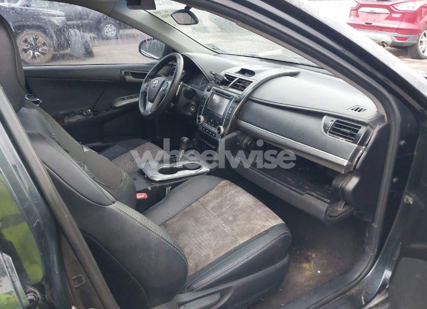 Photo 5 of 2014 Toyota Camry SE (VIN 4T1BF1FK9EU399878)