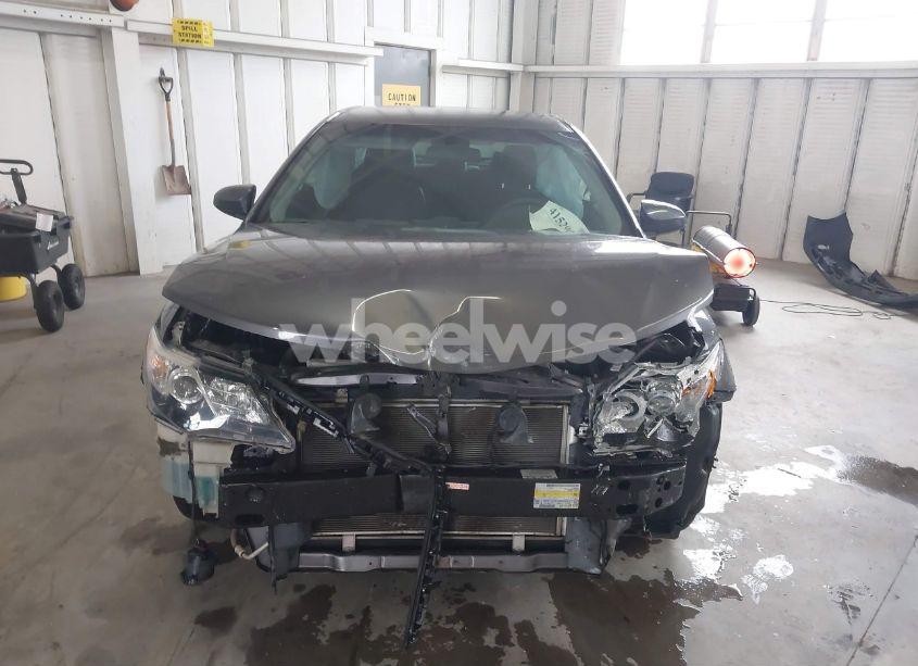 Photo 13 of 2014 Toyota Camry SE (VIN 4T1BF1FK9EU402889)