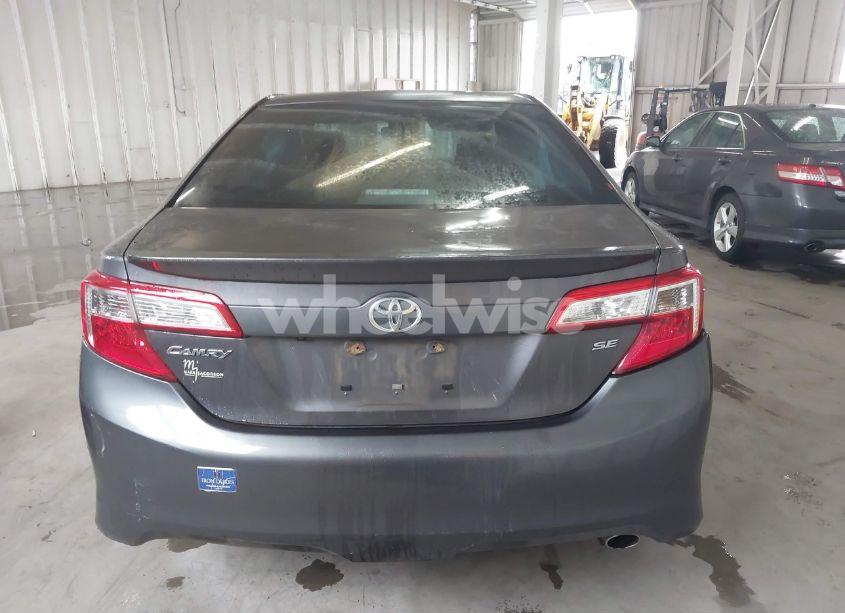 Photo 17 of 2014 Toyota Camry SE (VIN 4T1BF1FK9EU402889)