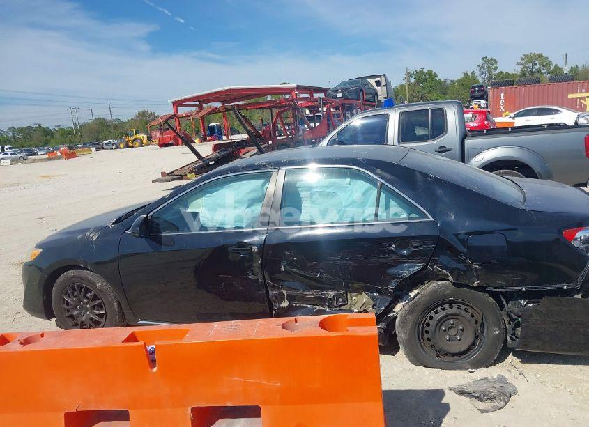 Photo 14 of 2014 Toyota Camry LE (VIN 4T1BF1FK9EU408305)