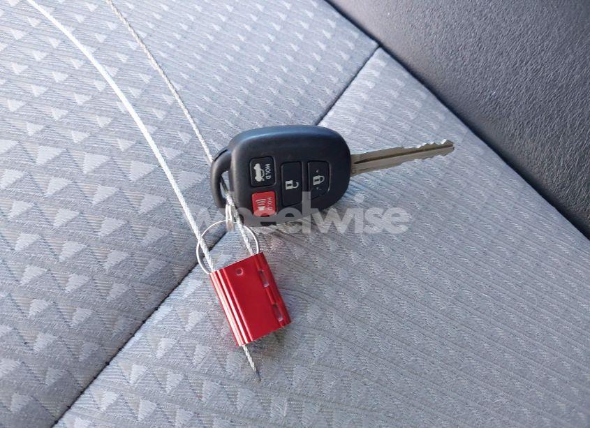 Photo 11 of 2014 Toyota Camry SE (VIN 4T1BF1FK9EU411320)