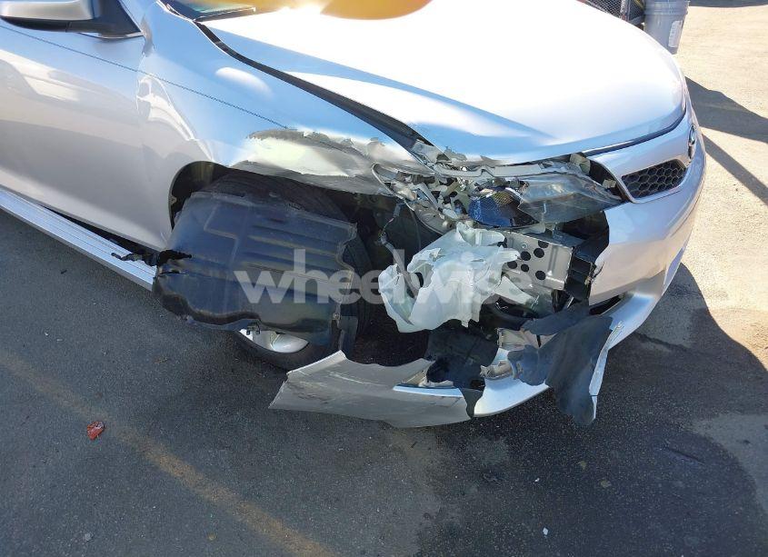 Photo 6 of 2014 Toyota Camry SE (VIN 4T1BF1FK9EU411320)