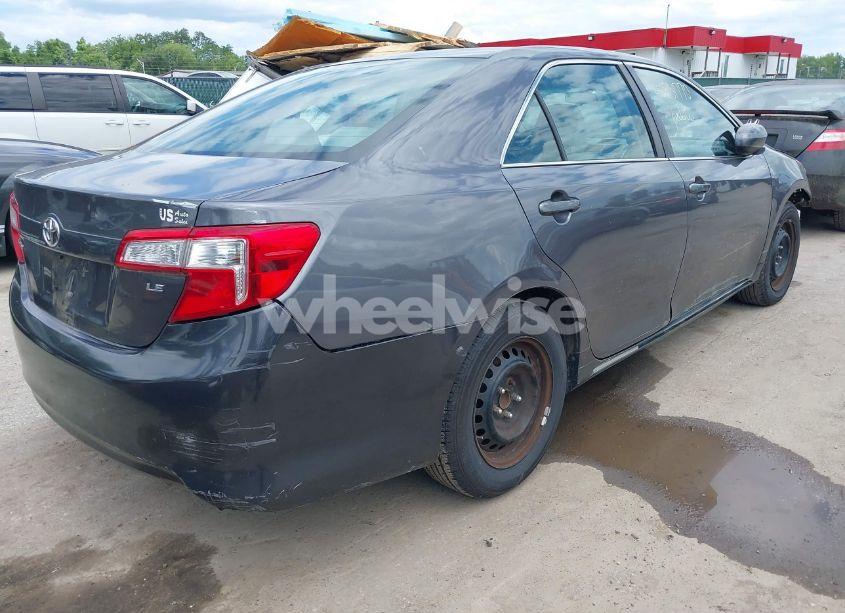 Photo 18 of 2014 Toyota Camry L/LE/SE/SE SPORT/XLE (VIN 4T1BF1FK9EU434595)