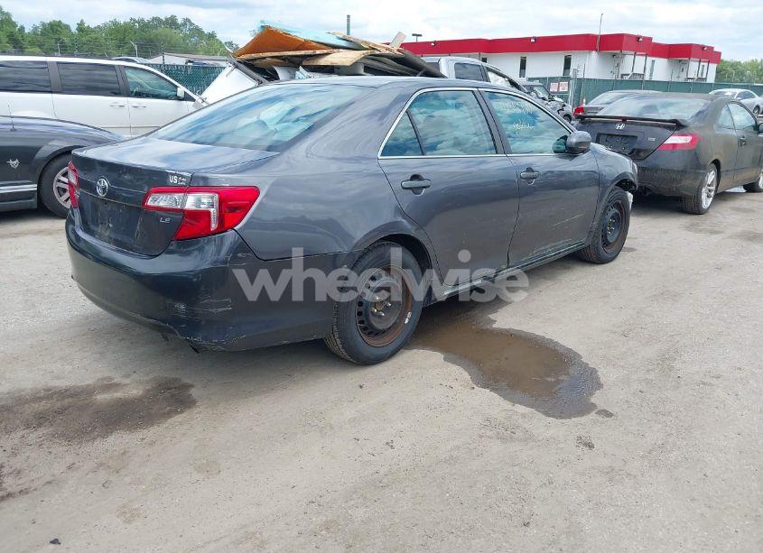 Photo 4 of 2014 Toyota Camry L/LE/SE/SE SPORT/XLE (VIN 4T1BF1FK9EU434595)