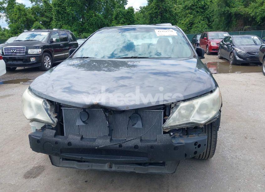 Photo 6 of 2014 Toyota Camry L/LE/SE/SE SPORT/XLE (VIN 4T1BF1FK9EU434595)